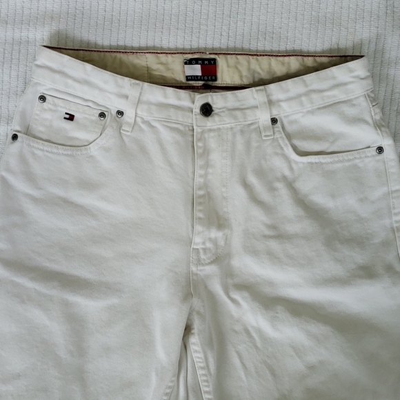 Tommy Hilfiger relaxed fit, white denim jean 32x30 - Picture 5 of 8